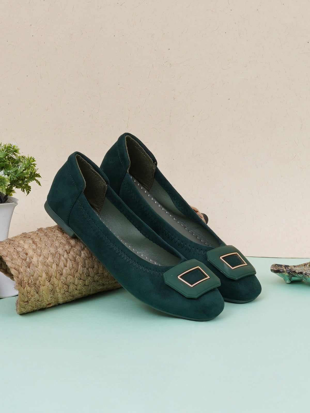 Sherrif Geometric Buckle Ballet Flats